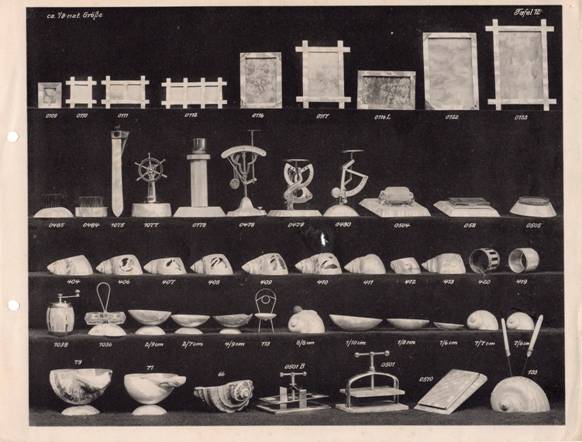 C:\Users\Hrr\Andrea\Adorf\Perlmutter\III Perlmutterwarenherstellung 3. Perlmutterverarbeitung  B  nach 1850 D Perlmutterfirmen im Vogtland\Fa. C.W. Lots\Fa. Lots Katalogblatt.jpg
